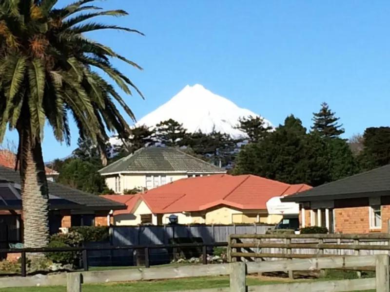 Parkside Motel And Apartments New Plymouth Kültér fotó