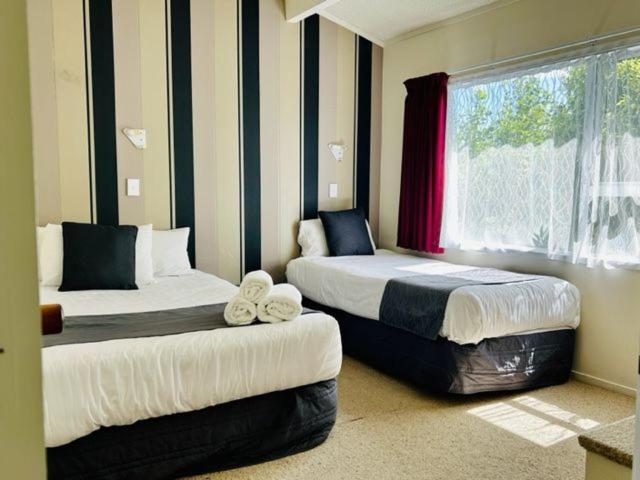 Parkside Motel And Apartments New Plymouth Kültér fotó